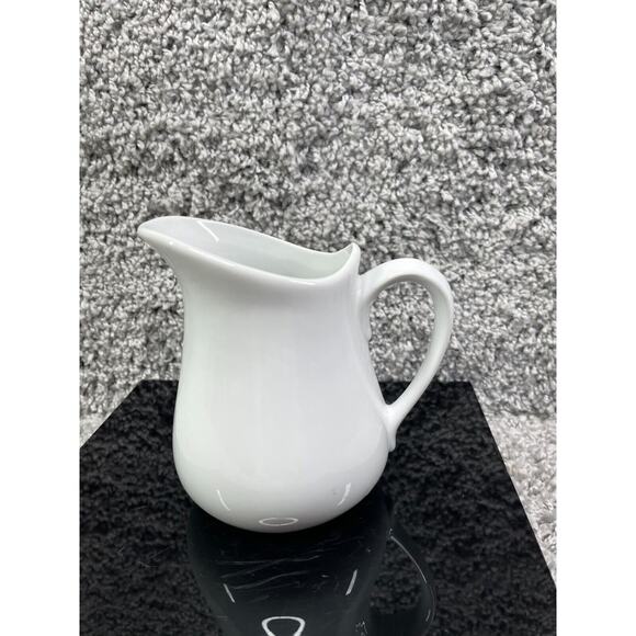 Simple Dining White Creamer Milk Dish Small Pitcher With Handle 5"X3.5" - Picture 1 of 8